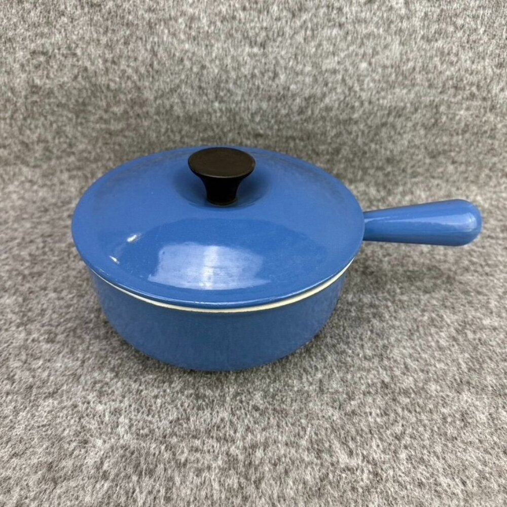 ✅VTG Le Creuset #20 Enameled Blue Cast Iron 2 QT Saucepan + Lid Made in France - Picture 8 of 10